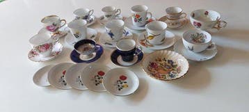 Royal Albert - bone china - Service à thé et café (19) -