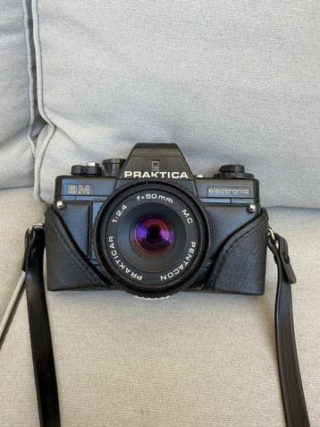 Praktica BM Electronic - Pentacon Prakticar 50mm f/2.4 MC
