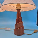 Vintage Tisch Lampen Set – Spiralförmiges Holz Design (2er