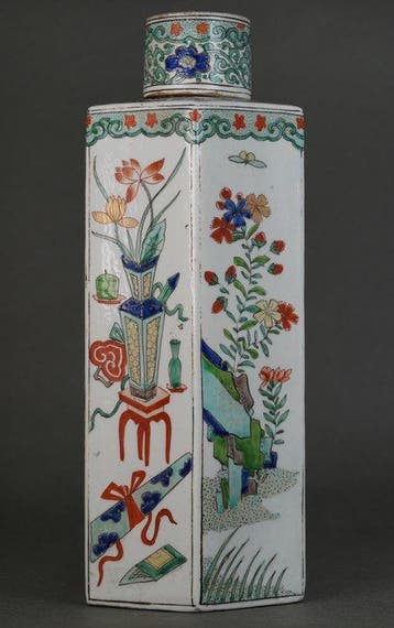 Kangxi (1662-1722) - Theepot - Dames met Bloemen, Rustige
