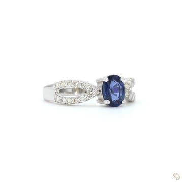 Ring - 18 karaat Witgoud - 1.51ct. tw. Saffier - Diamant, Handtassen en Accessoires, Ringen, Nieuw