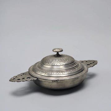 1732 - Fr. Carmouche - Museum Quality - Bol - étain