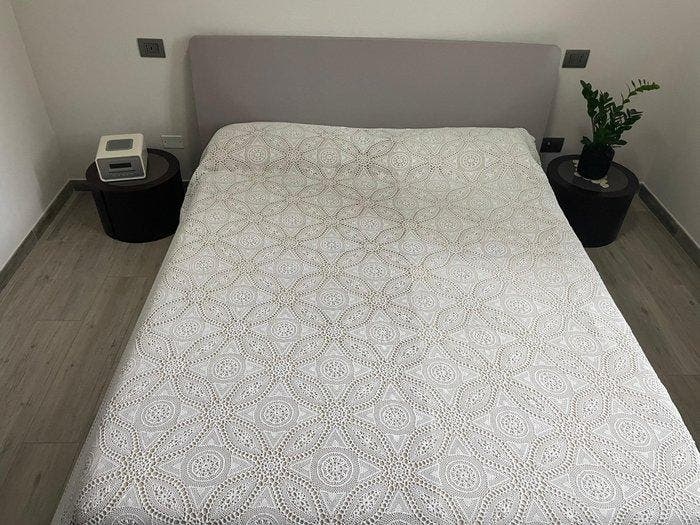 Bedsprei - 280 cm - 250 cm, Antiek en Kunst, Antiek | Tapijten, Tafelkleden en Textiel