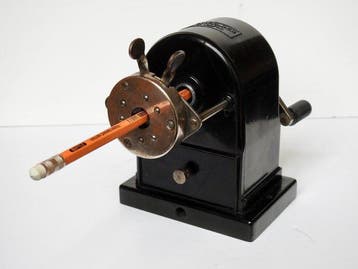 A.W.Faber No 52/14 met klem - Puntenslijper Bauhaus