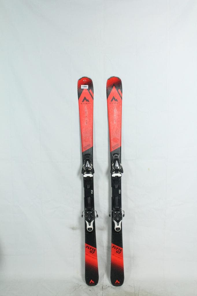 Refurbished - Ski - McKinley Flyte 07 - 152, Sports & Fitness, Ski & Ski de fond, Enlèvement ou Envoi