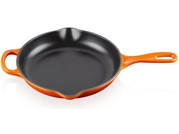 Veiling - Le Creuset Geëmailleerd Gietijzeren Signature Koe, Huis en Inrichting, Keuken | Potten en Pannen, Gebruikt