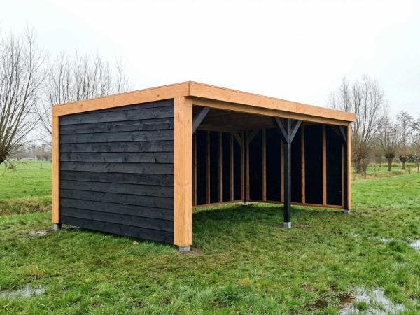 Veiling - Schuilstal geïmpregneerd Douglas 400x400x265cm, Dieren en Toebehoren, Stalling en Weidegang