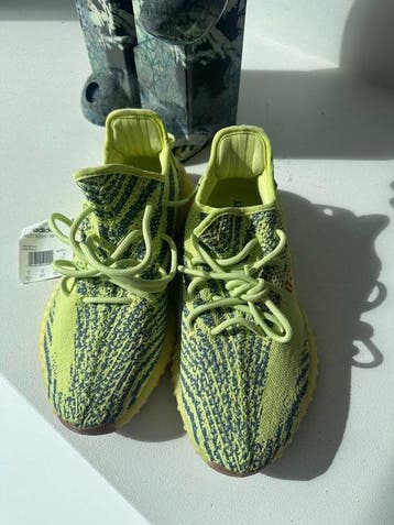 Adidas - YEEZY BOOST 350 V2 - Sneakers - Maat: EU 42