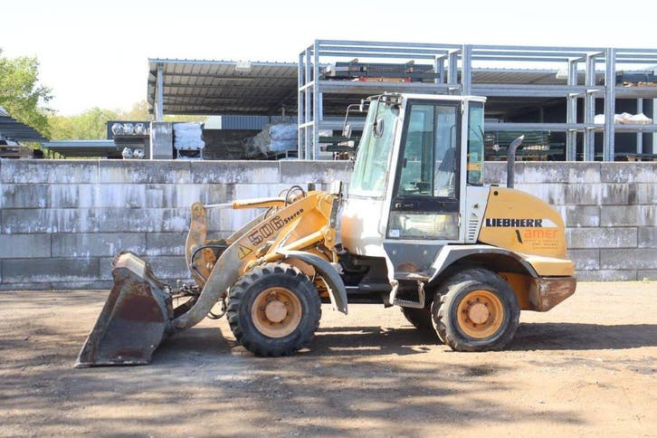 Veiling: Wiellader Liebherr L506 Diesel 2007, Articles professionnels, Machines & Construction | Grues & Excavatrices, Enlèvement