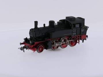 Schaal H0 Piko/Hruska Stoomlocomotief 399/833 91 791 van..., Hobby en Vrije tijd, Modeltreinen | H0, Gebruikt, Gelijkstroom, Locomotief