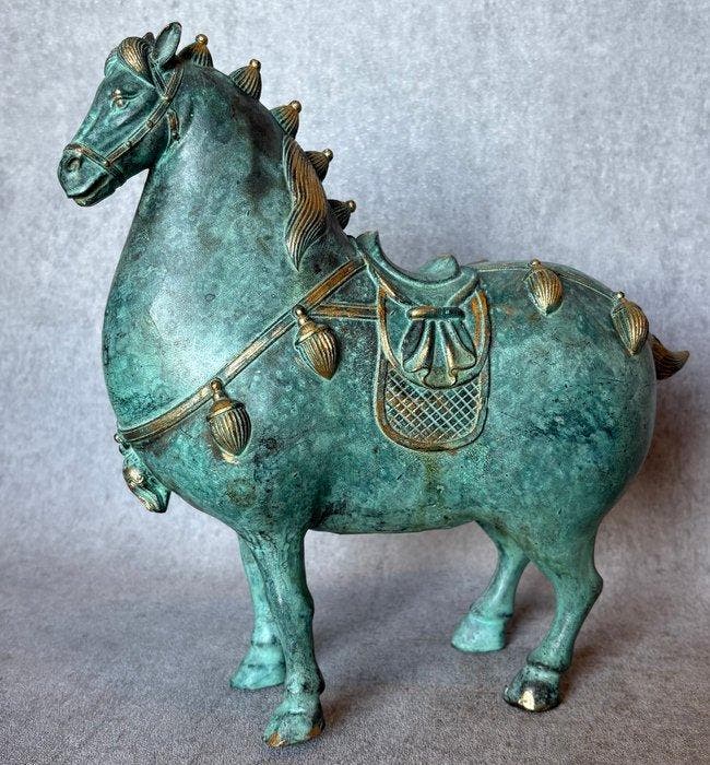 Beeld, Exclusief Tang-Dynasty stijl paard 25 cm / 3.5 kg -, Antiek en Kunst, Curiosa en Brocante