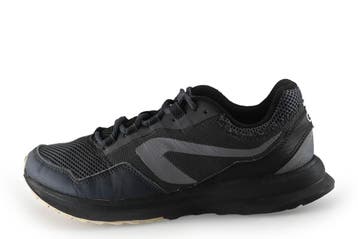 Decathlon Sportschoenen in maat 40 Zwart, Verzenden, Zo goed als nieuw, Decathlon, Sportschoenen