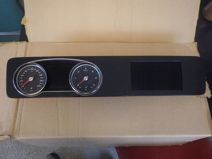 Mercedes E W213 dashboard display screen EU, Auto-onderdelen, Dashboard en Schakelaars, Gebruikt, Verzenden