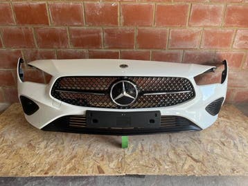 Pare-chocs av Mercedes CLA W118 2023-26 Facelift A1188859103, Ophalen, Pare-chocs, Mercedes-Benz, Utilisé