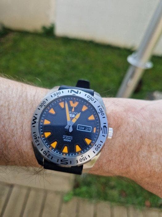 Seiko - 5 Sports Field - Zonder minimumprijs - 4R36-04V0 /, Bijoux, Sacs & Beauté, Montres | Anciennes | Antiquités