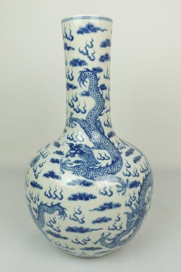 Vase sphère céleste dragon bleu et blanc - Porcelaine -