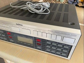 Revox - B 286 Tuner stéréo FM/AM haut de gamme