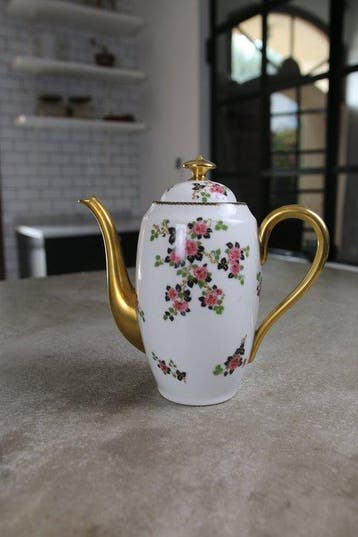 Limoges - Service à thé et café (19) - Porcelaine - F.