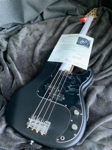 Roger Waters, Pink Floyd & Related - Pickguard signé avec, Nieuw in verpakking