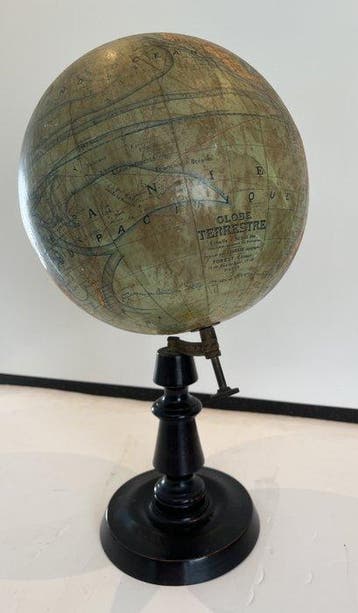 Wereldbol van J. FOREST, uitgever en geograaf in Parijs -