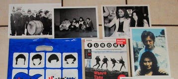 Beatles, John Lennon - Fotomappen, fotos, veilingcatalogi,, Nieuw in verpakking