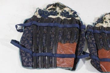 Harnas - Japan - E3-581 Suneate van Samurai Yoroi Edo