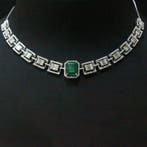 Halsketting - 18 karaat Witgoud - 8.88ct. tw. Smaragd -, Nieuw