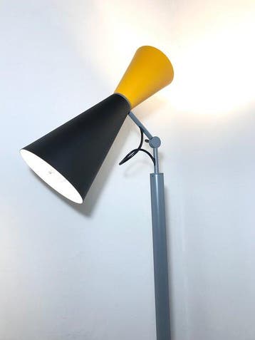 Le Corbusier - Lamp - Parliament Giallo/Nero - Aluminium